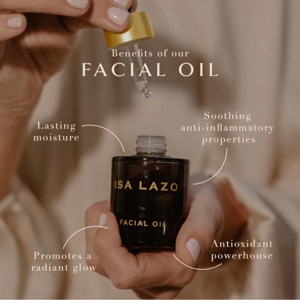 This vitamin-rich facial oil 
Helps encourage skin rejuvenation and regeneration